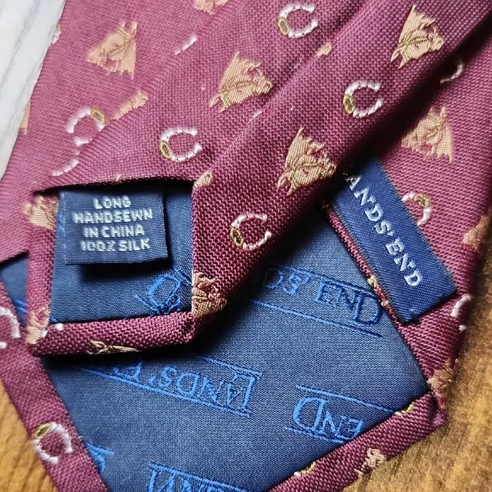 LANDS'‎ END | Extra Long Hand Sewn Silk Horse & Horseshoe Necktie | 62